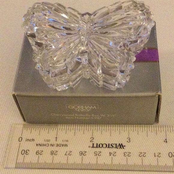 Crystal Butterfly Trinket Box - Gorham Full Lead Crystal - Picture 2 of 8